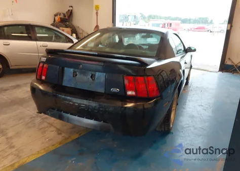 2000 Ford Mustang from USA, damaged, VIN 1FAFP4041YF233559
